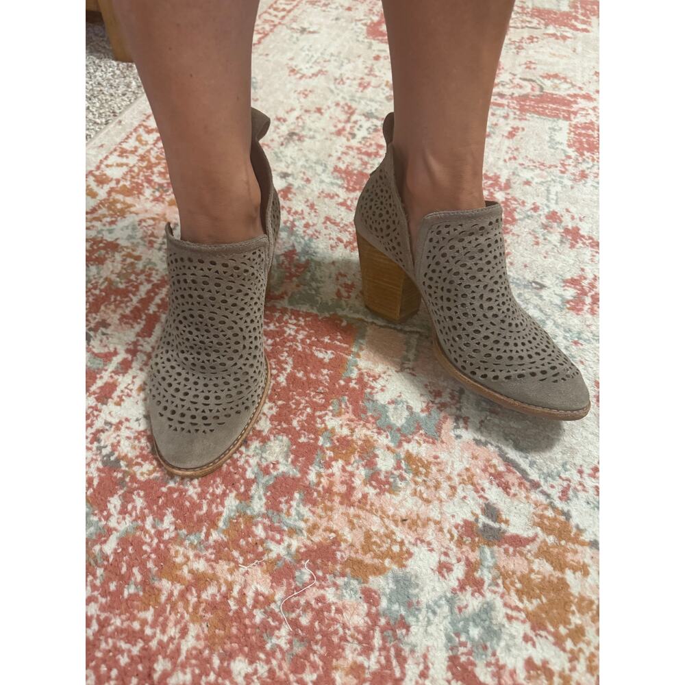 Jeffrey Campbell Rosalee Tan Suede Cutout Ankle Booties Size 8